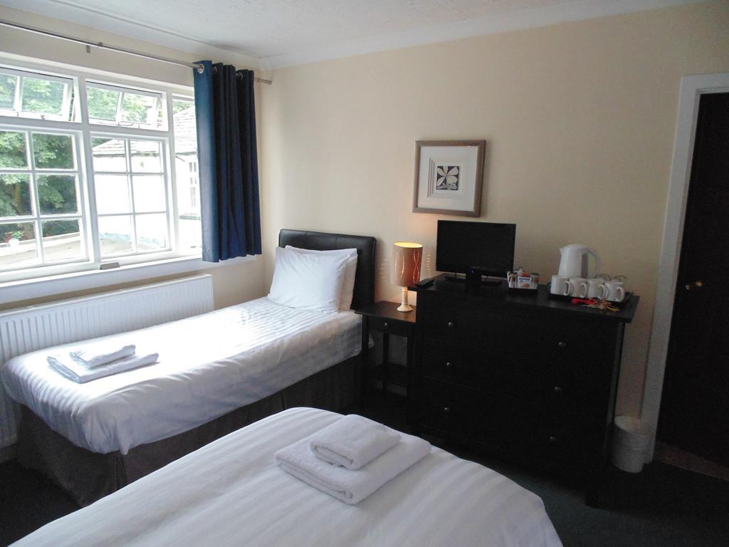 Cedar Inn Edimburgo Esterno foto