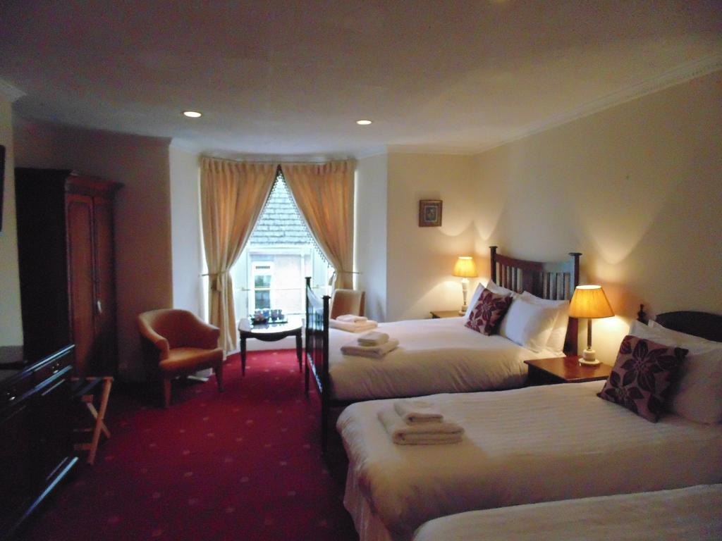 Cedar Inn Edimburgo Esterno foto