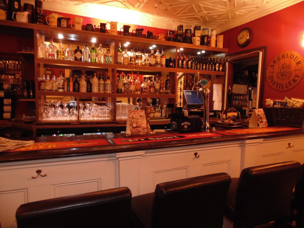 Cedar Inn Edimburgo Esterno foto